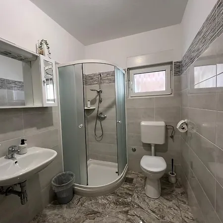 Stanger 2 Guest house
