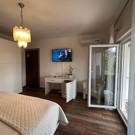 Stanger 2 Guest house