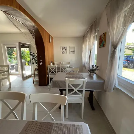 Stanger 2 Guest house 4*